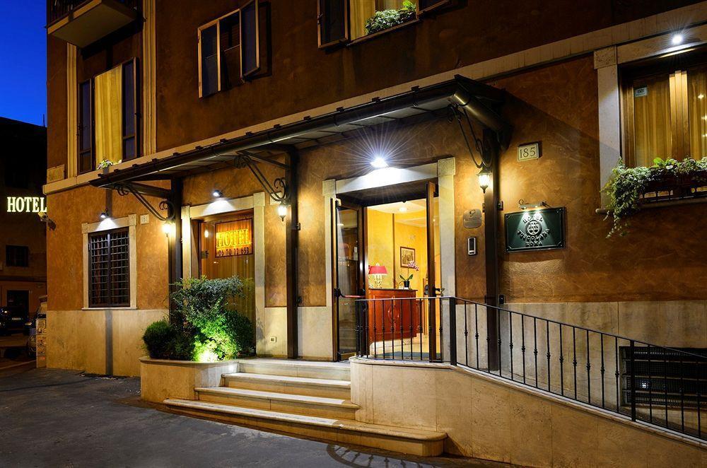 Hotel Tuscolana Rome Exterior photo